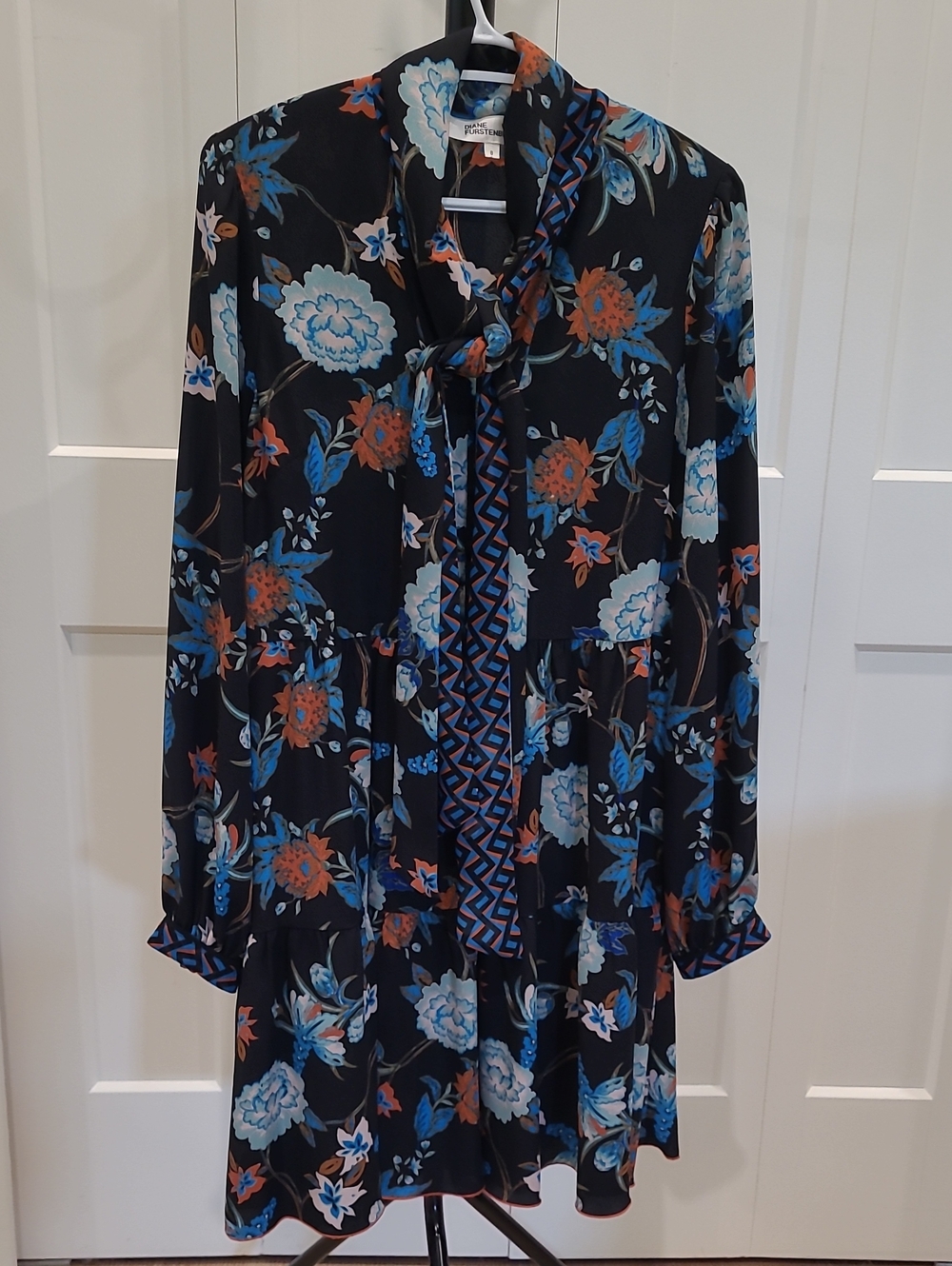 Floral Tie-Neck Long Sleeve Dress in Black and Blue